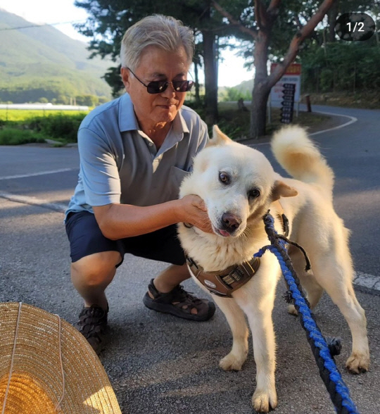 문재인 전 대통령.<문 전 대통령 SNS 캡처>